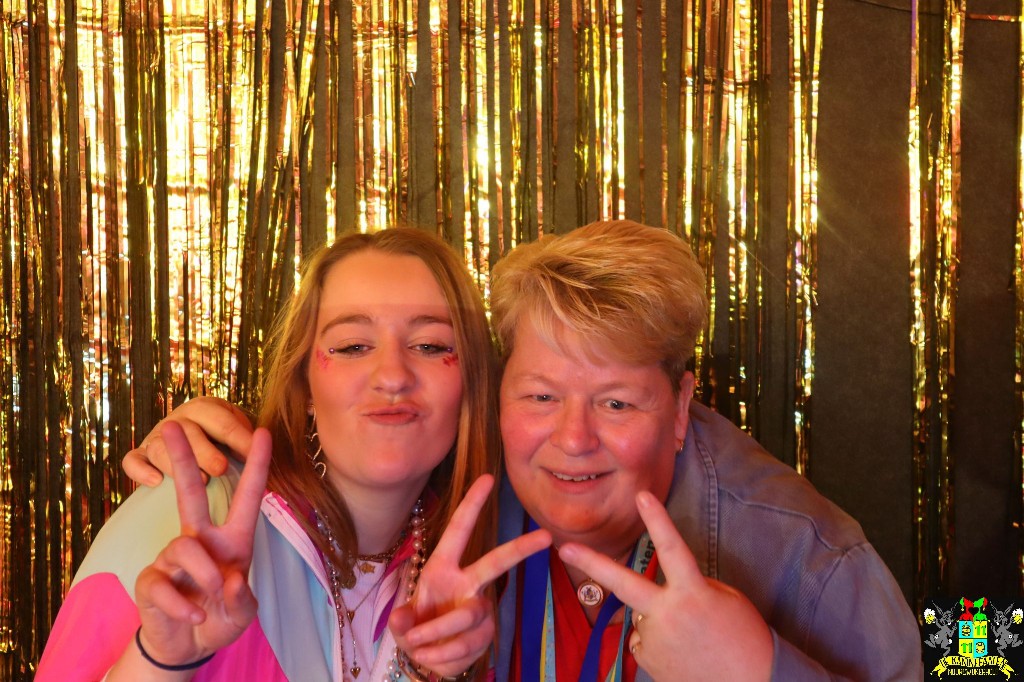 ../Images/Jeugd Opwarmbal Photobooth 421.jpg